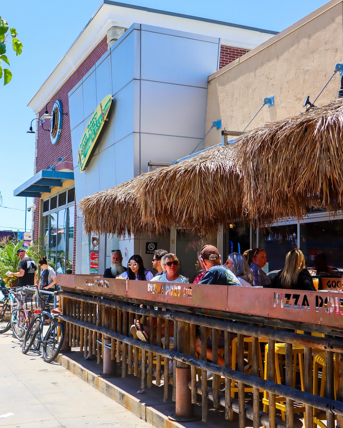 Guests enjoying the Pizza Port patio
