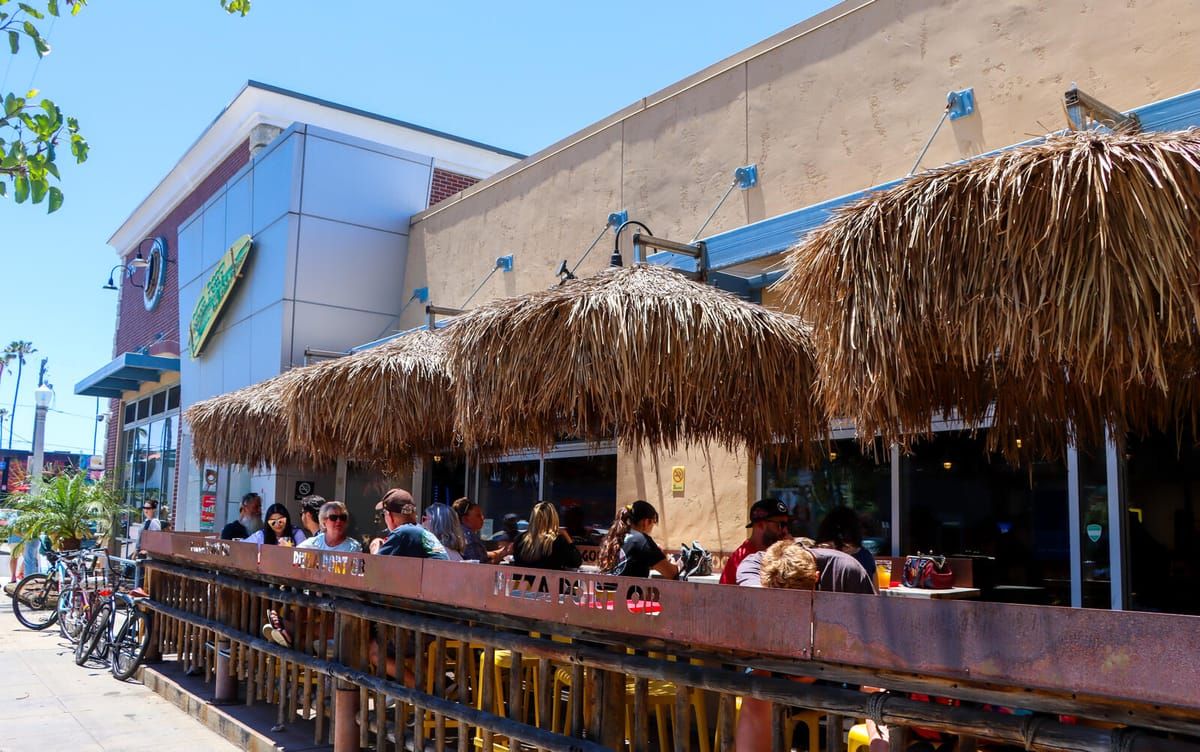 Pizza Port Ocean Beach exterior